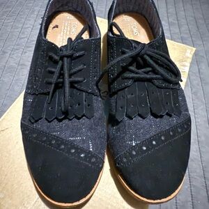 TOMS Black Suede Oxford Shoes